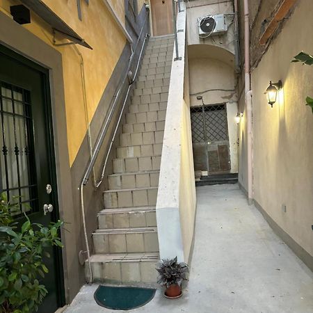 Riviera90 Apartment Napoli Bagian luar foto